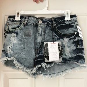 NEW CHARLOTTE RUSSE HIGH WASTED JEAN SHORT